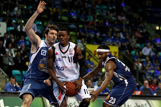 这种家族式 这种家族式